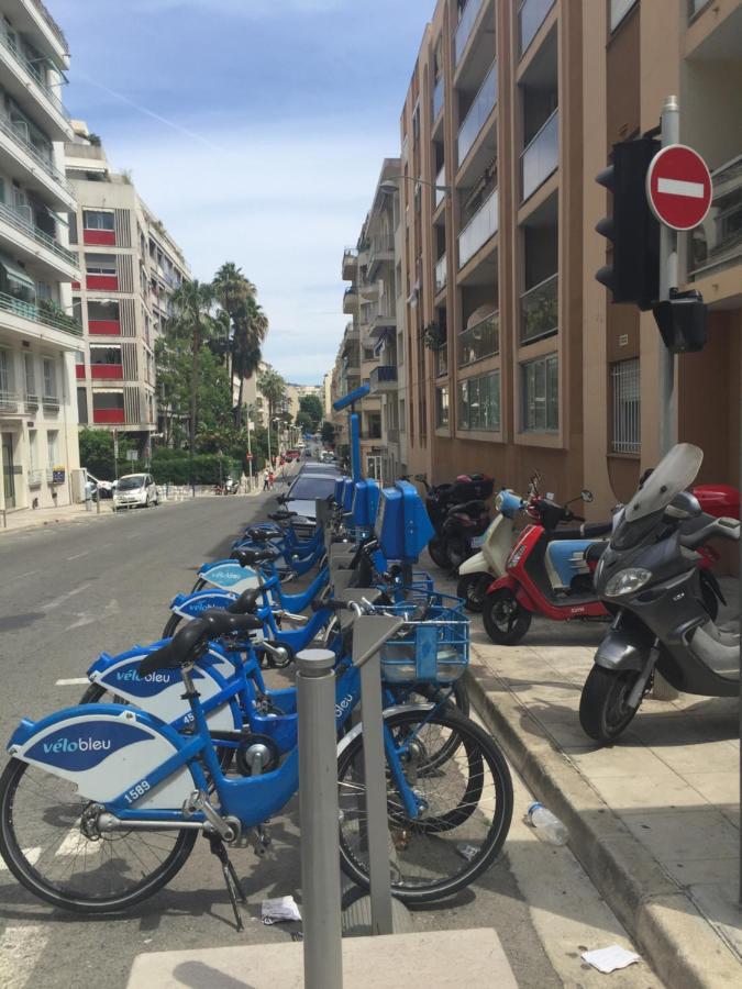 Appartement Des Fleurs Nizza Exterior foto